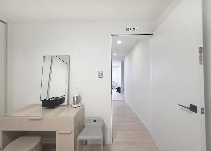 公寓 Thezonestay Newbuilding 3rooms 2bathroom Outer-patios 首爾
